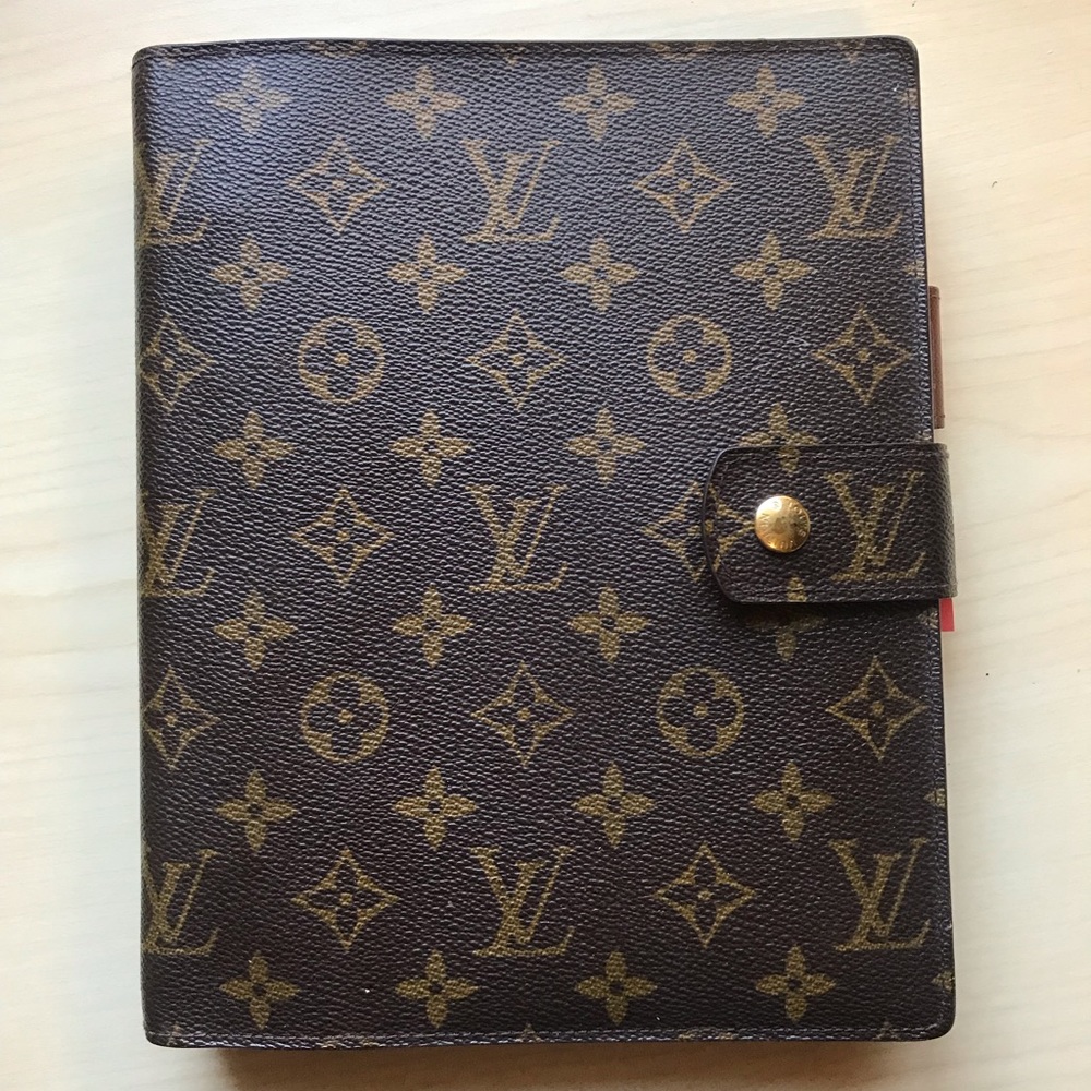 Louis Vuitton GM Monogram Large Ring Agenda